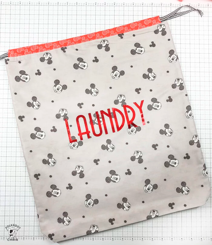 HOW TO MAKE A DRAWSTRING LAUNDRY BAG; A FAT QUARTER PROJECT
